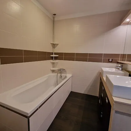 La Glycine * Montolieu