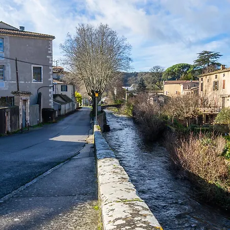 La Glycine Montolieu